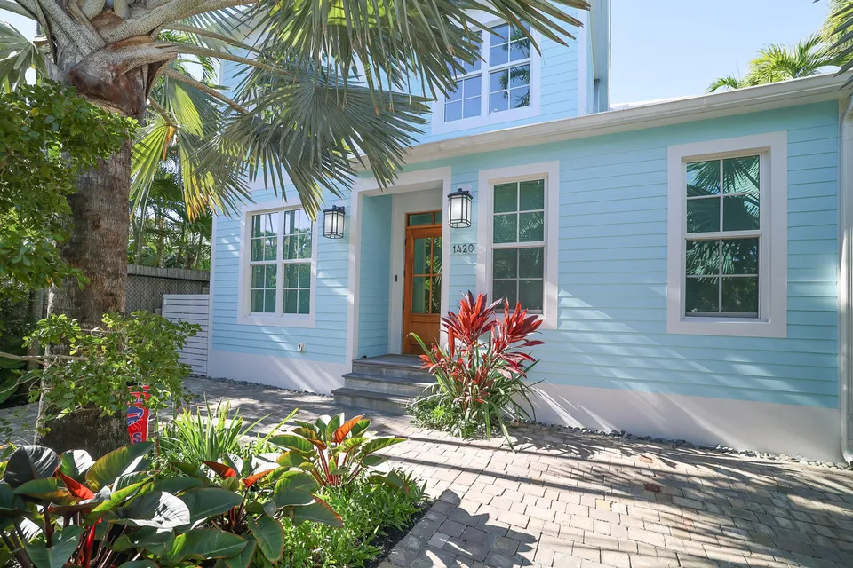 1420 Whalton Street exterior
